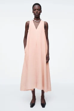COS Klänningar & Jumpsuits | Occasionwear*A-LINJESKUREN MAXIKLÄNNING I LINNEBLANDNING