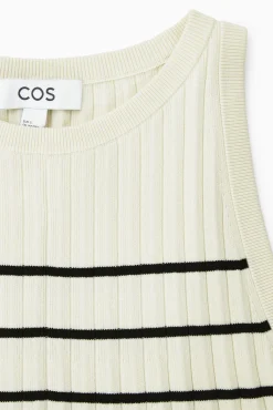 COS Klänningar & Jumpsuits*A-LINJESKUREN MINIKLÄNNING MED MOTVECK