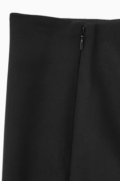 COS Kavajer & Skräddat | Byxor*BOOTCUT BYXOR I ULLBLANDAD CREPE
