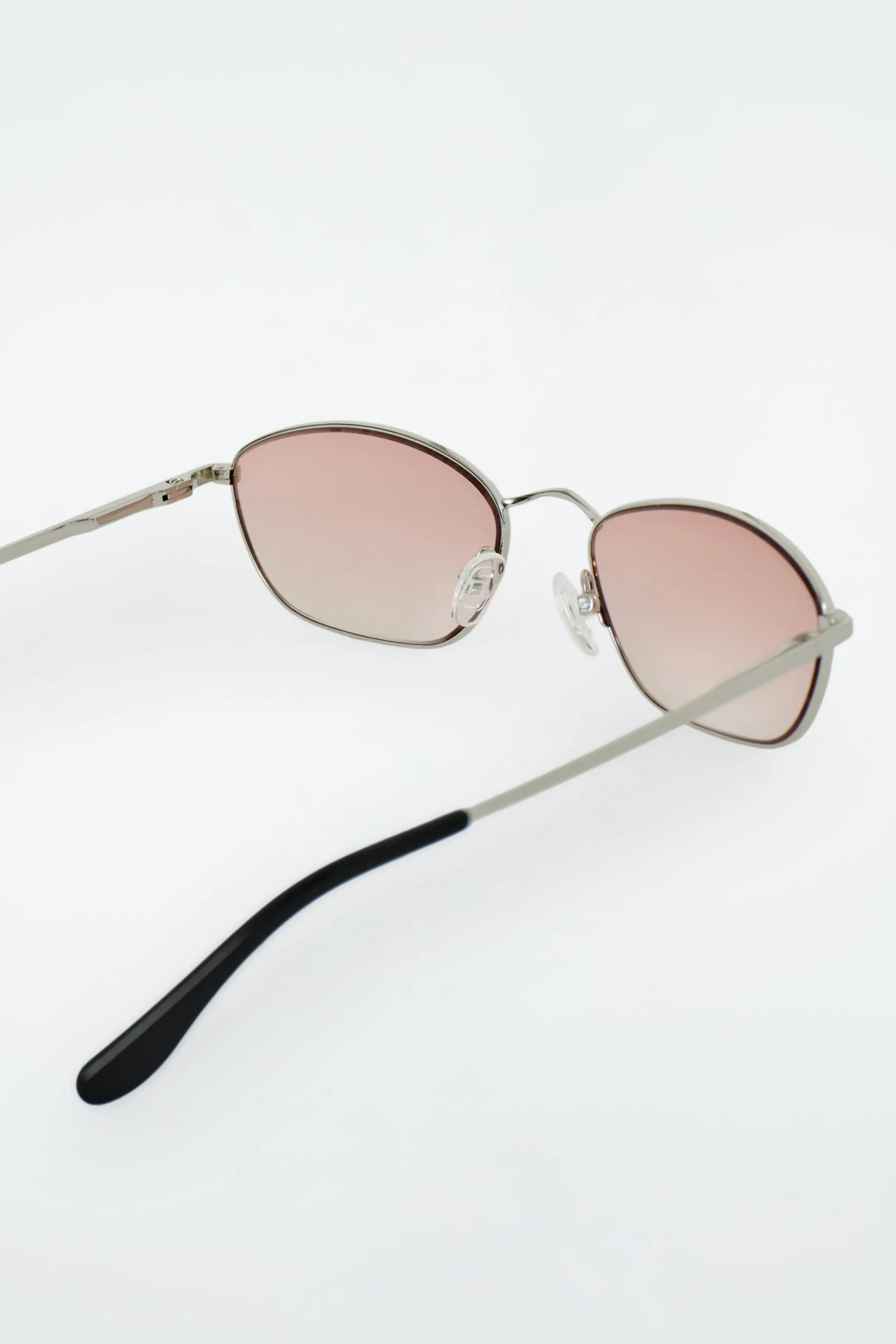 COS Solglasögon | Strandaccessoarer*CAT-EYE-SOLGLASÖGON MED METALLRAM