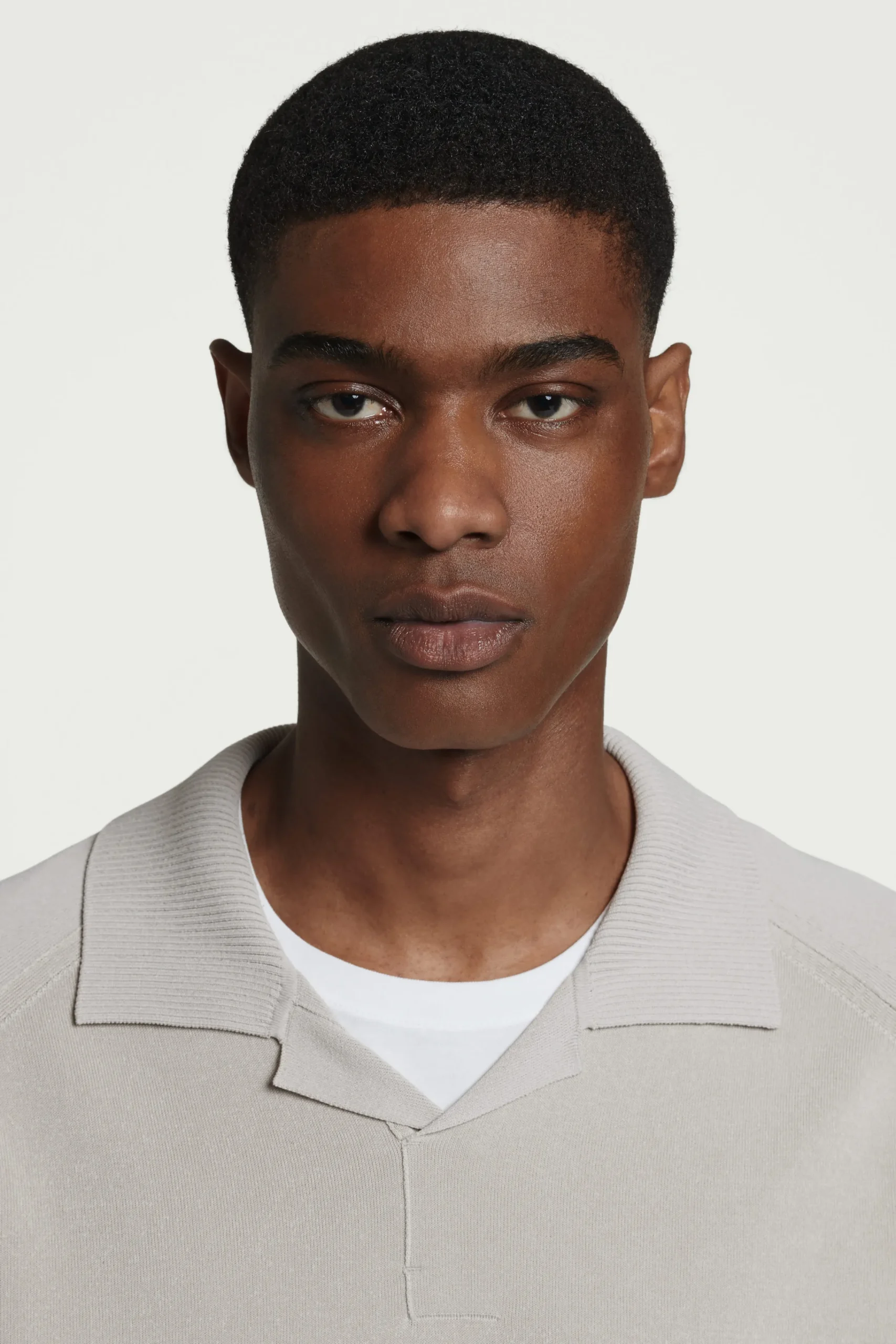 COS Matchande Set | Pikétröjor*COLOURBLOCK DOUBLEFACED POLO SHIRT