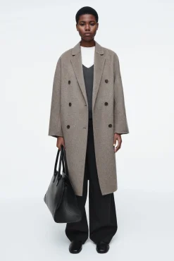 COS Jackor & Kappor*DUBBELKNÄPPT ULLKAPPA I OVERSIZE-MODELL