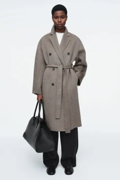 COS Jackor & Kappor*DUBBELKNÄPPT ULLKAPPA I OVERSIZE-MODELL