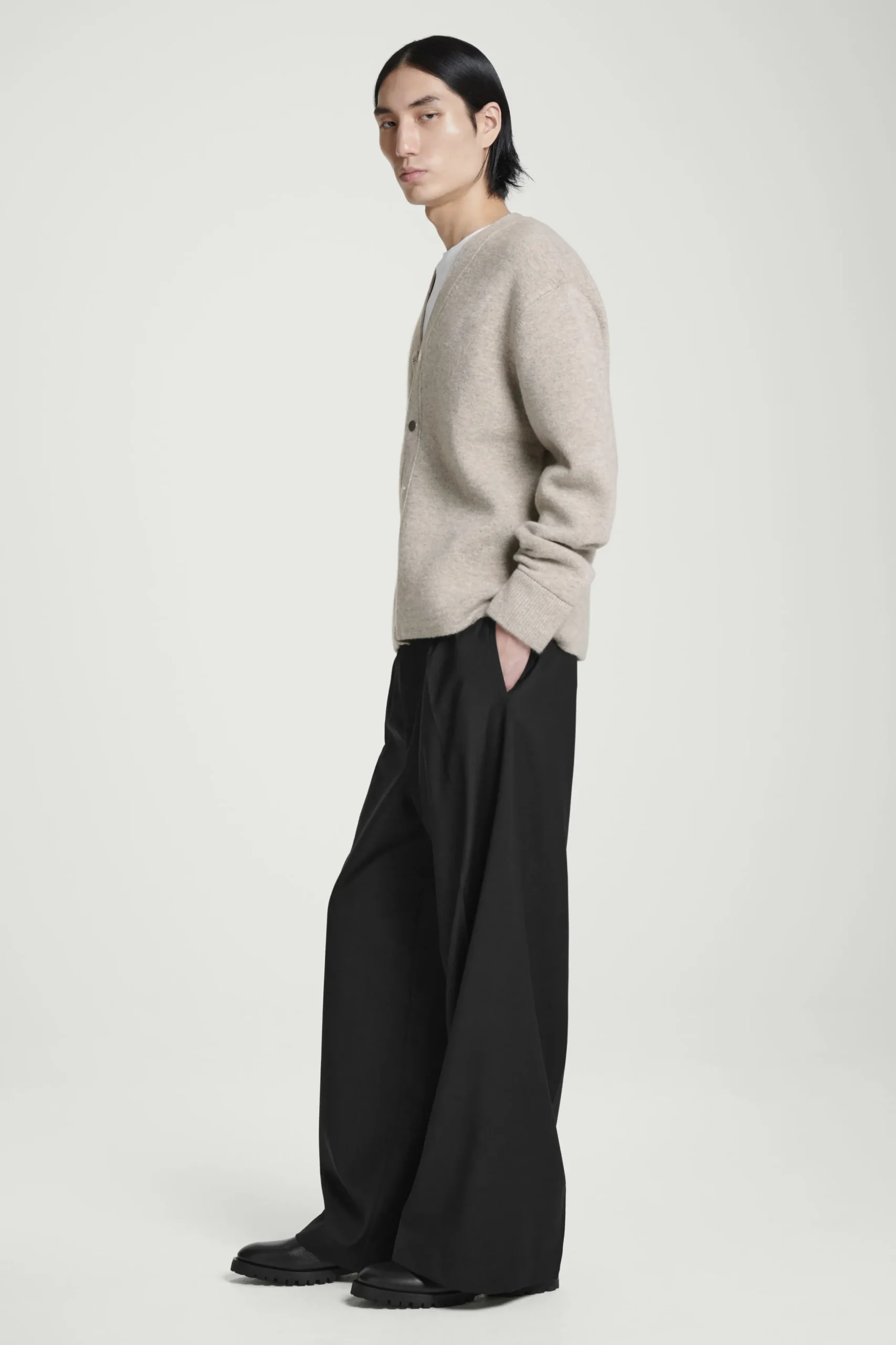 COS Stickat*DUBBELSIDIG V-RINGAD CARDIGAN I ULL