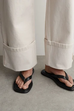 COS Jeans | Byxor*FACADE JEANS MED UPPVIKT FÅLL & LEDIG PASSFORM
