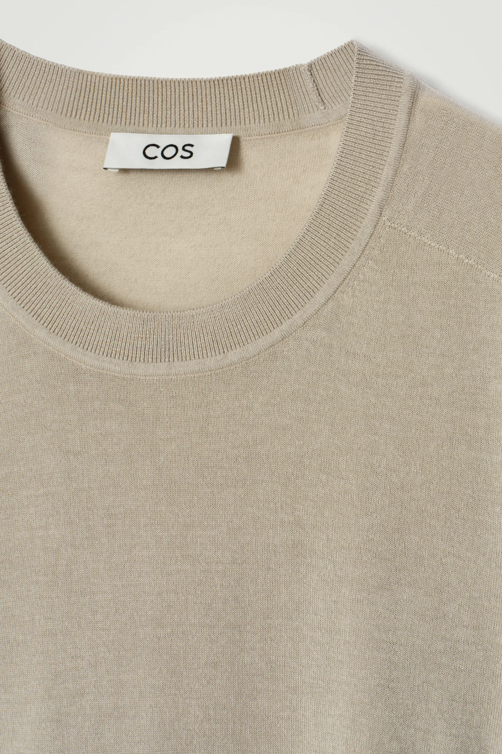 COS Stickat*FINSTICKAD TRÖJA I KASHMIR MED CREWNECK