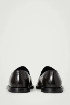 COS Skor | Ss25 Runway*KLASSISKA LOAFERS I LÄDER