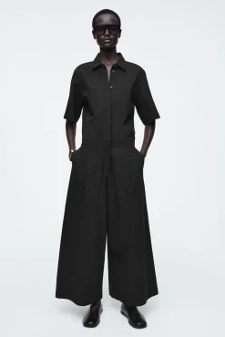 COS Byxor | Klänningar & Jumpsuits*KORTÄRMAD JUMPSUIT