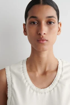 COS T-shirts | Toppar*LINNE MED RYNKADE DETALJER