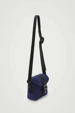 COS Väskor & Plånböcker*MÖNSTRAD CROSSBODY-VÄSKA – RIPSTOP