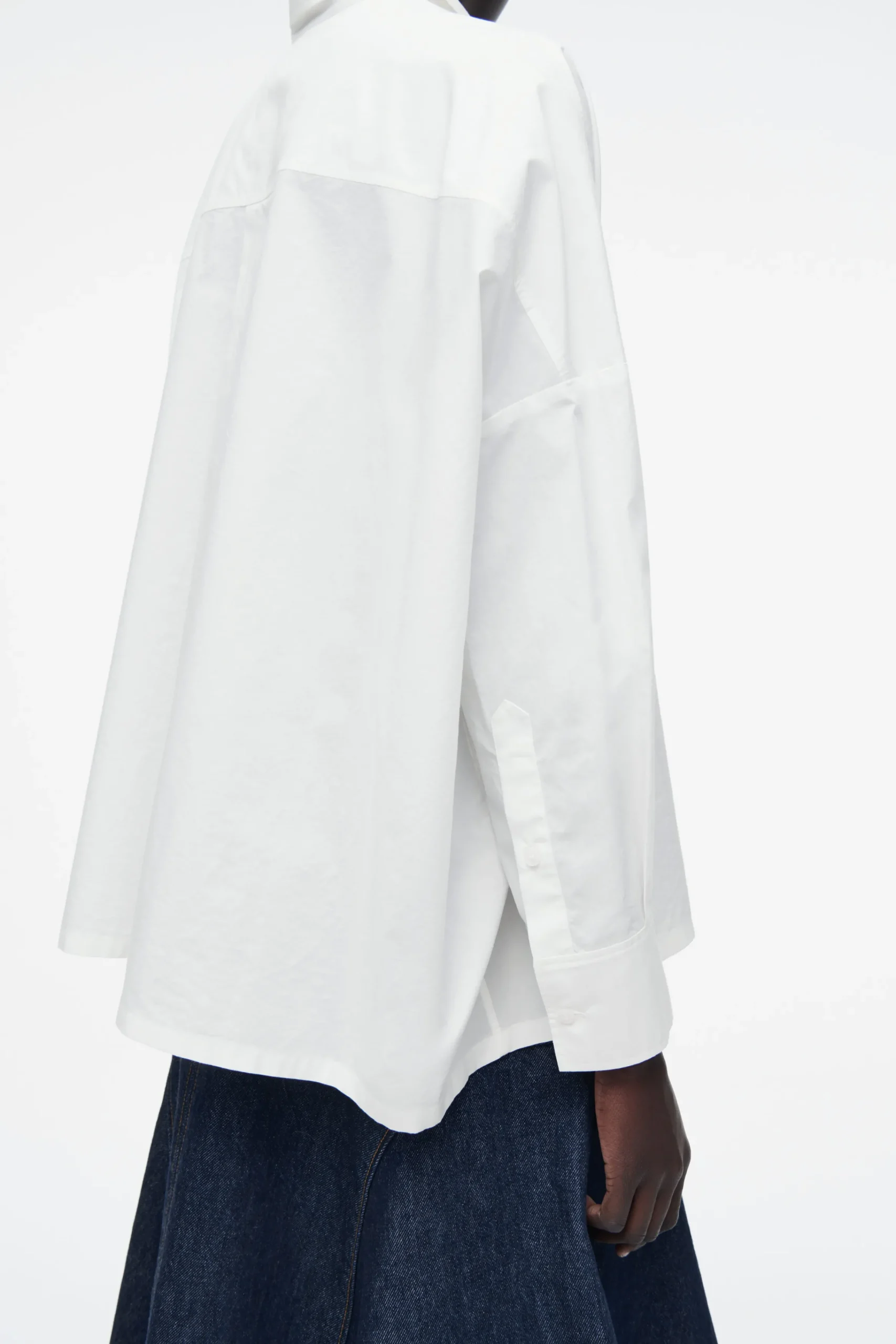 COS Skjortor & Blusar | Toppar*OVERSIZE BOMULLSSKJORTA MED VECK BAK