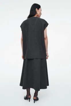COS Stickat | Toppar*OVERSIZE-VÄST I KOKT ULL