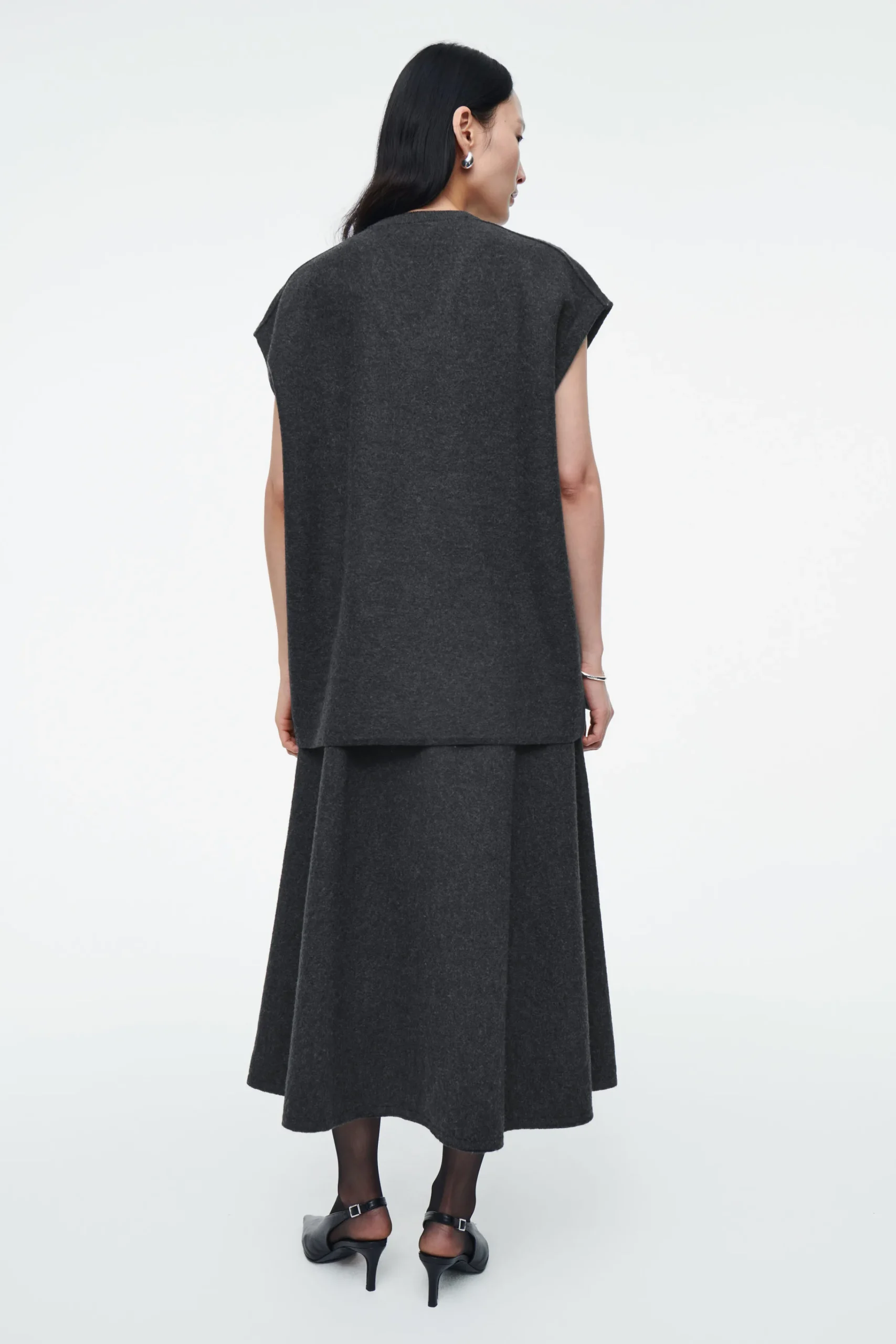 COS Stickat | Toppar*OVERSIZE-VÄST I KOKT ULL