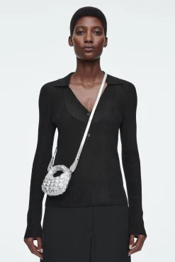 COS Väskor*QUILTAD NANO CROSSBODY-VÄSKA