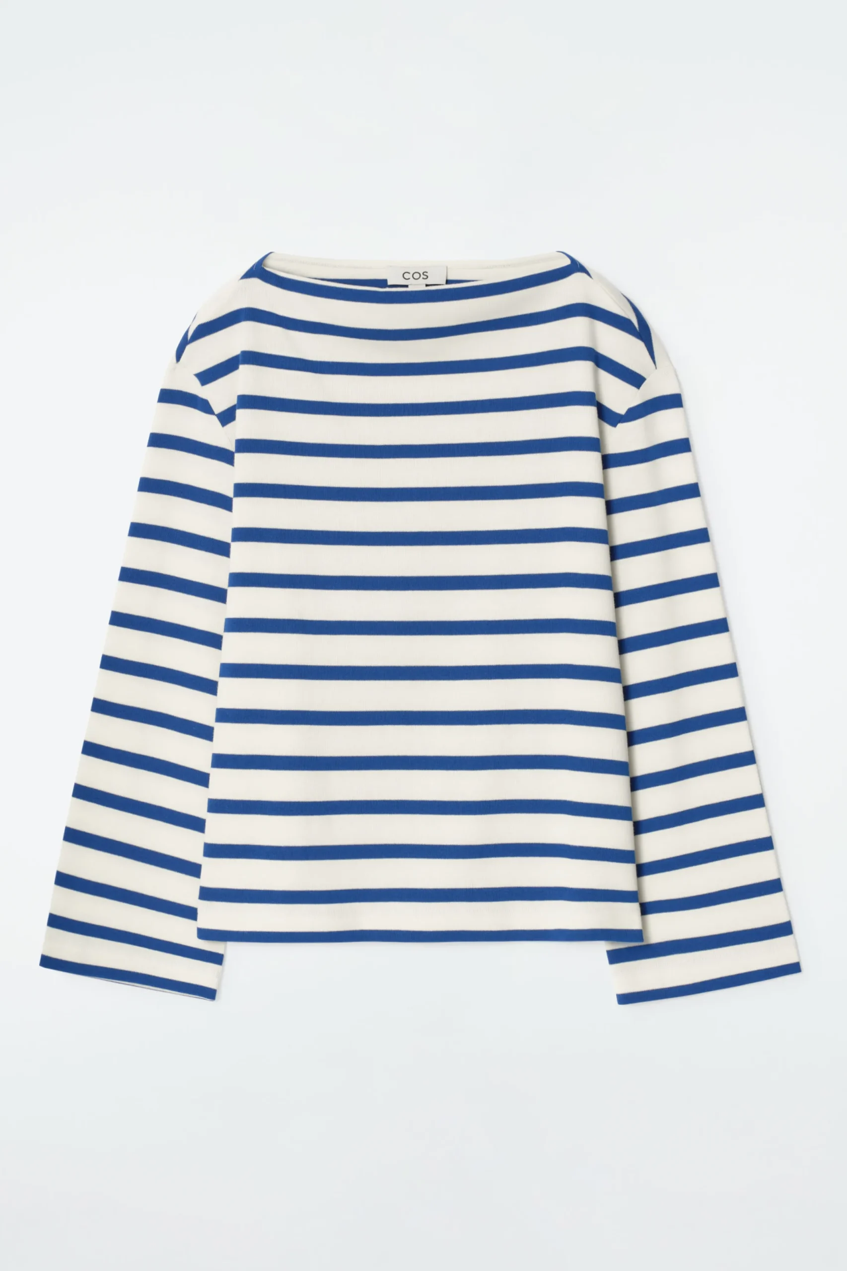 COS T-shirts | Toppar*RANDIG TOPP MED BÅTRINGNING