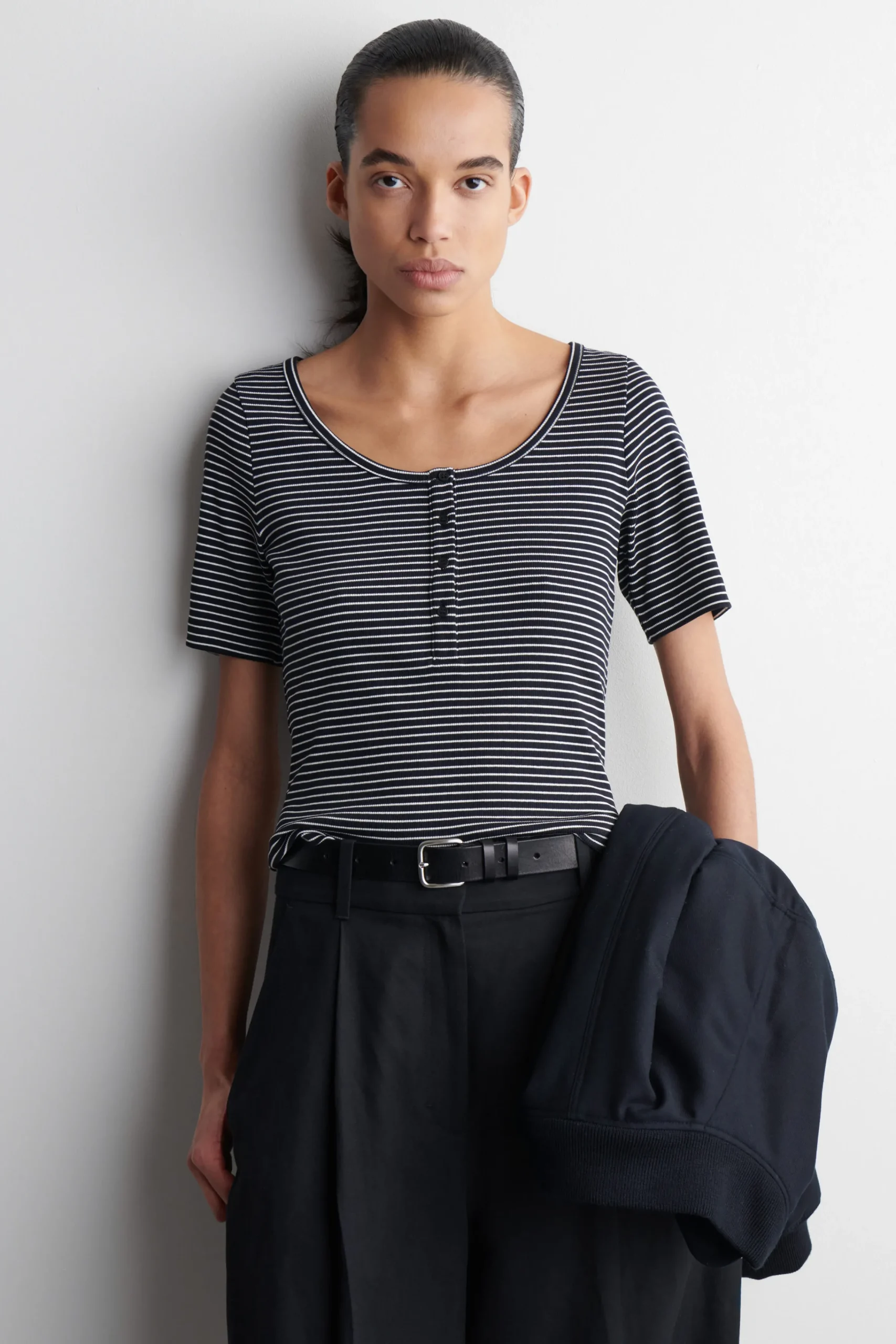 COS T-shirts | Toppar*RIBBAD HENLEY T-SHIRT