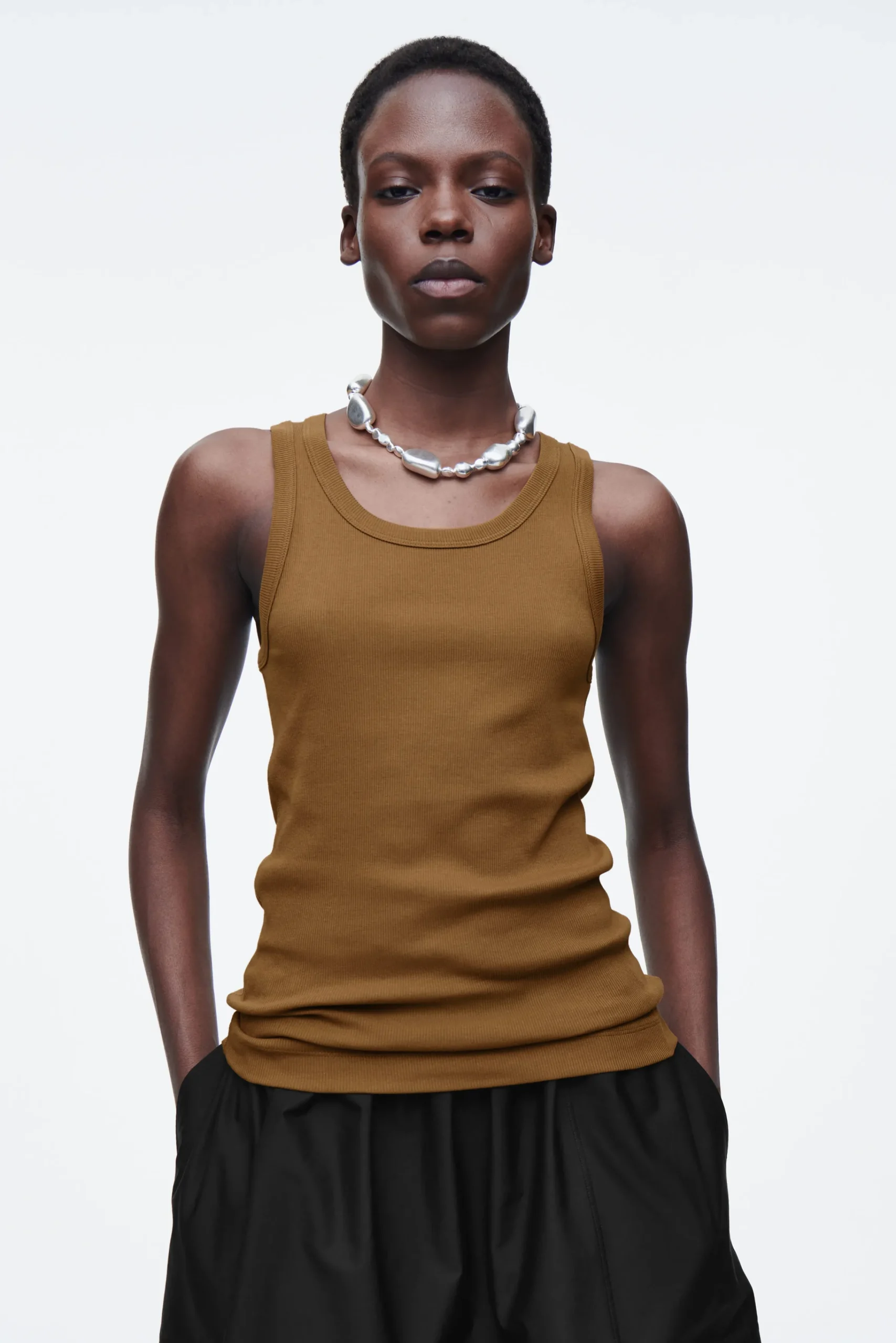 COS T-shirts | Toppar*RIBBAT LINNE