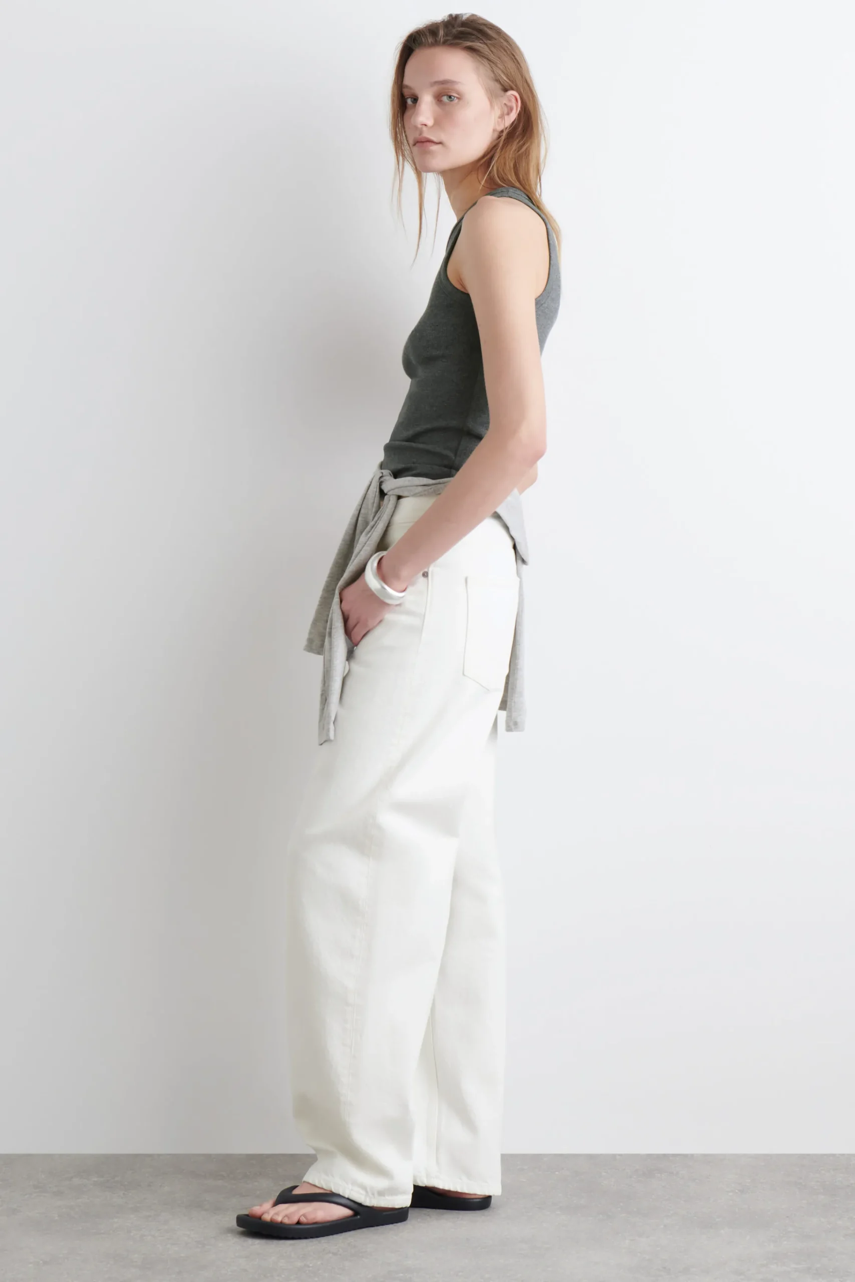COS T-shirts | Toppar*RIBBAT LINNE