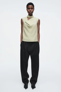 COS Skjortor & Blusar | Toppar*ÄRMLÖS BLUS MED UTSNITT & DRAPERAD KRAGE