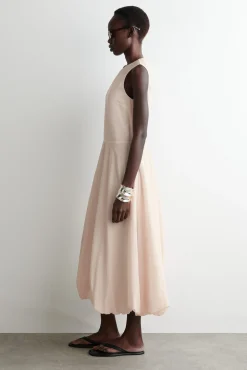 COS Klänningar & Jumpsuits | Occasionwear*ÄRMLÖS MIDIKLÄNNING MED BALLONGFÅLL