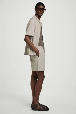 COS Matchande Set | Shorts*SHORTS I BOMULLSTRIKÅ MED STRUKTUR