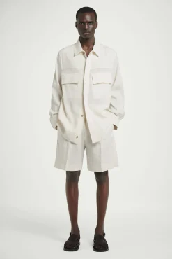 COS Matchande Set | Shorts*SKRÄDDADE SHORTS I LINNEBLANDNING