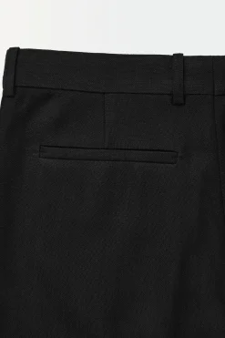 COS Shorts | Byxor*SKRÄDDADE SHORTS MED PLISSERING