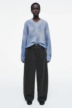 COS Stickat*SPRAYEFFECT MOHAIR VNECK JUMPER