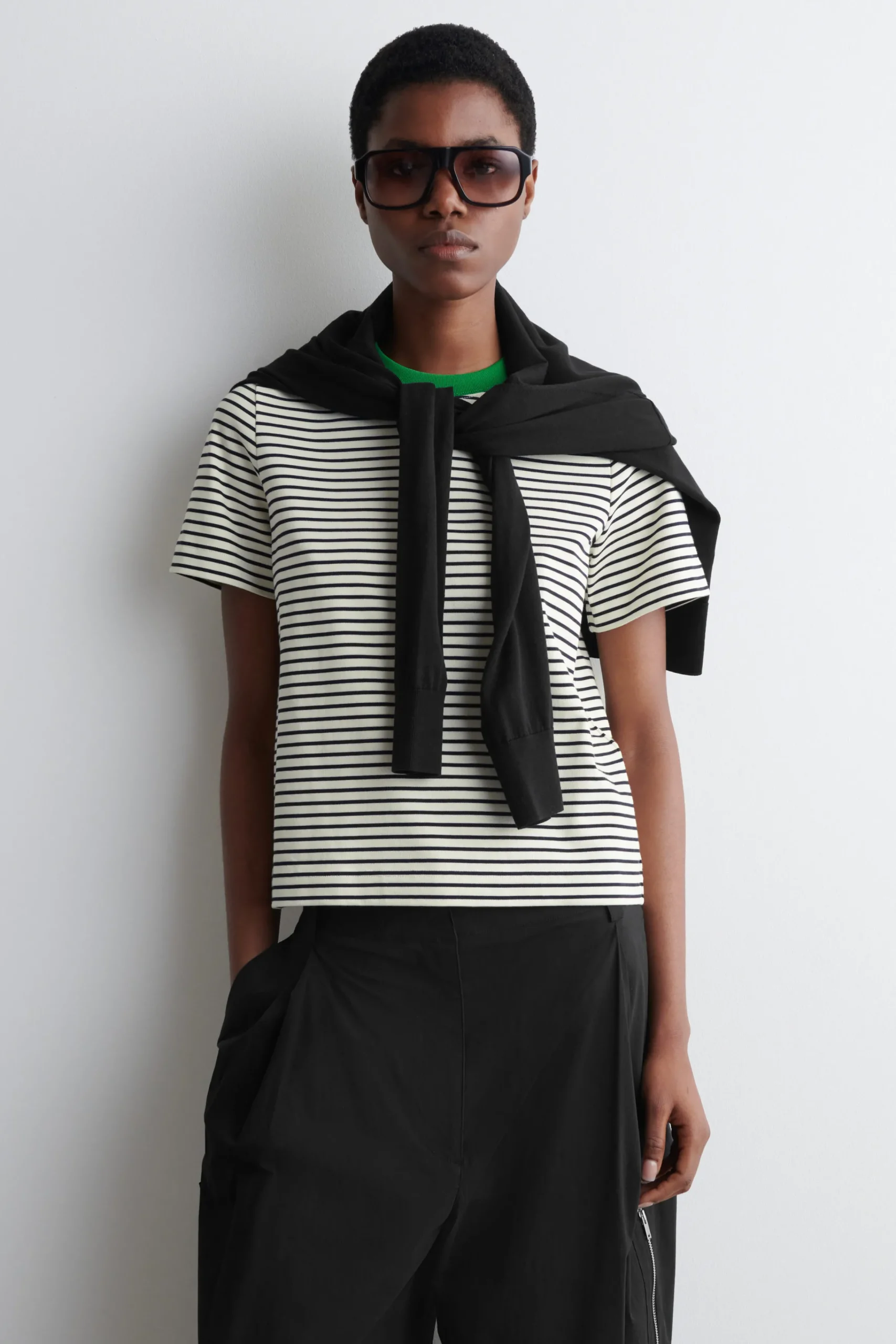 COS T-shirts | Toppar*STILRENT SKUREN T-SHIRT