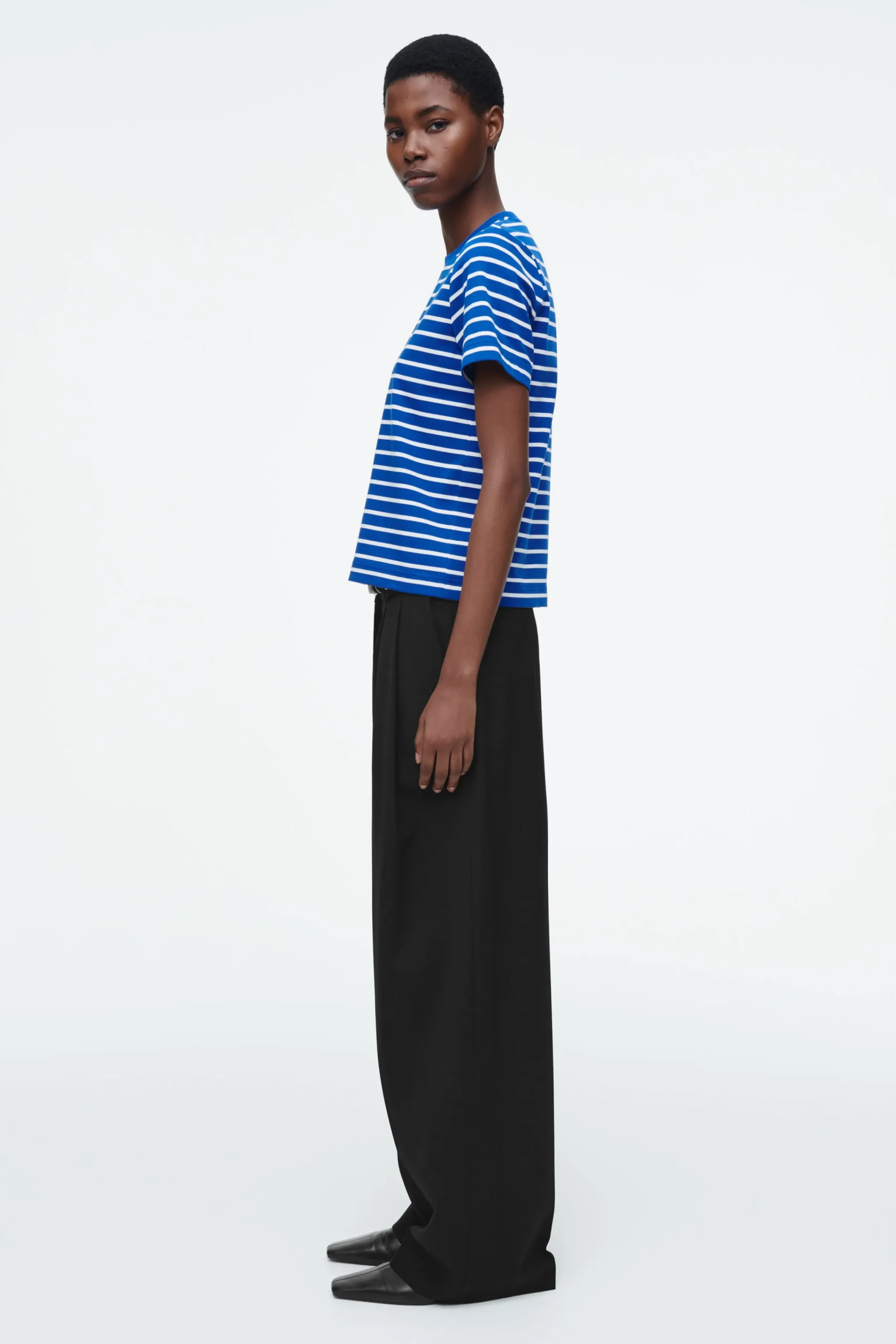 COS T-shirts | Toppar*STILRENT SKUREN T-SHIRT