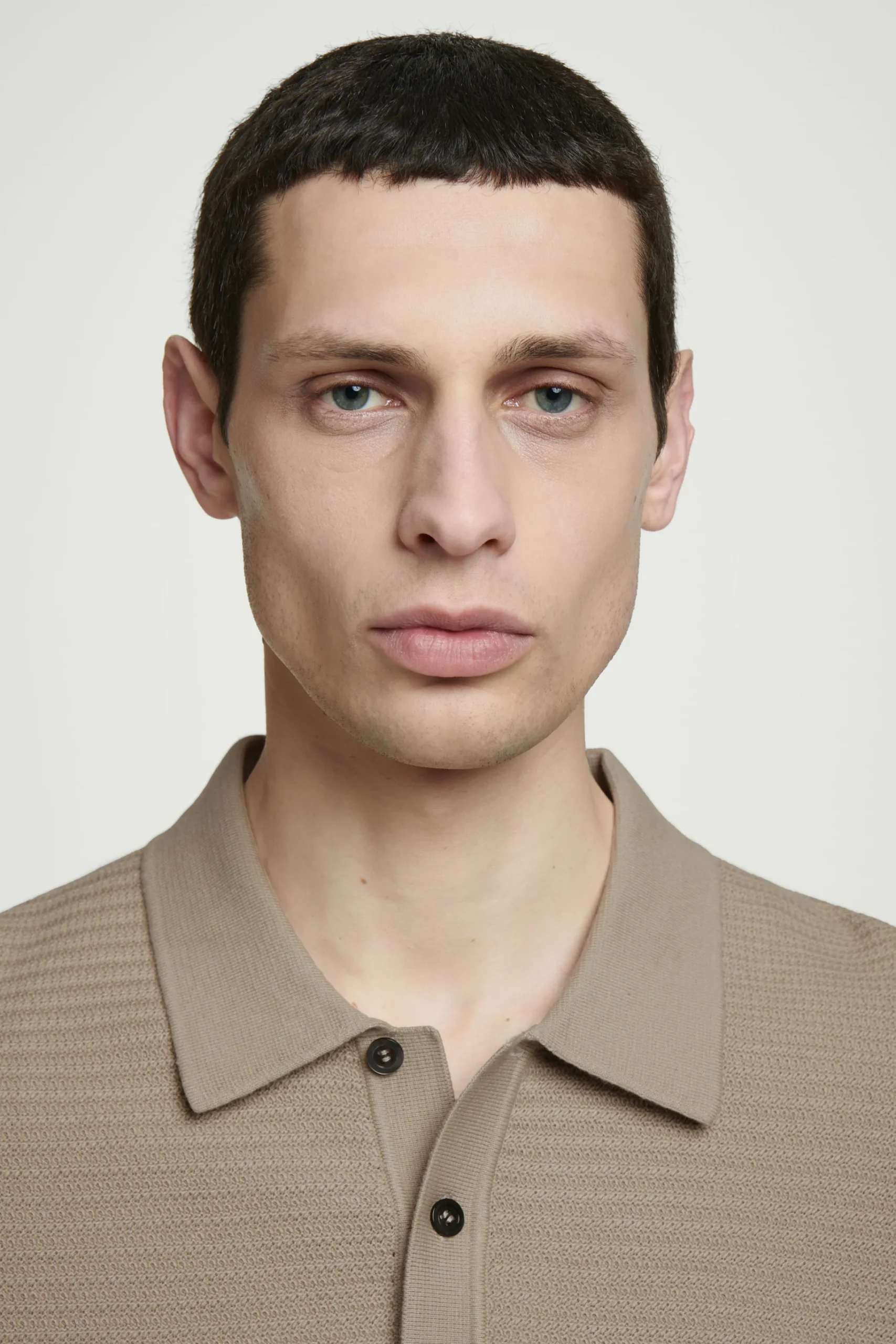 COS Stickat | Pikétröjor*TEXTURED KNITTED COTTON POLO SHIRT