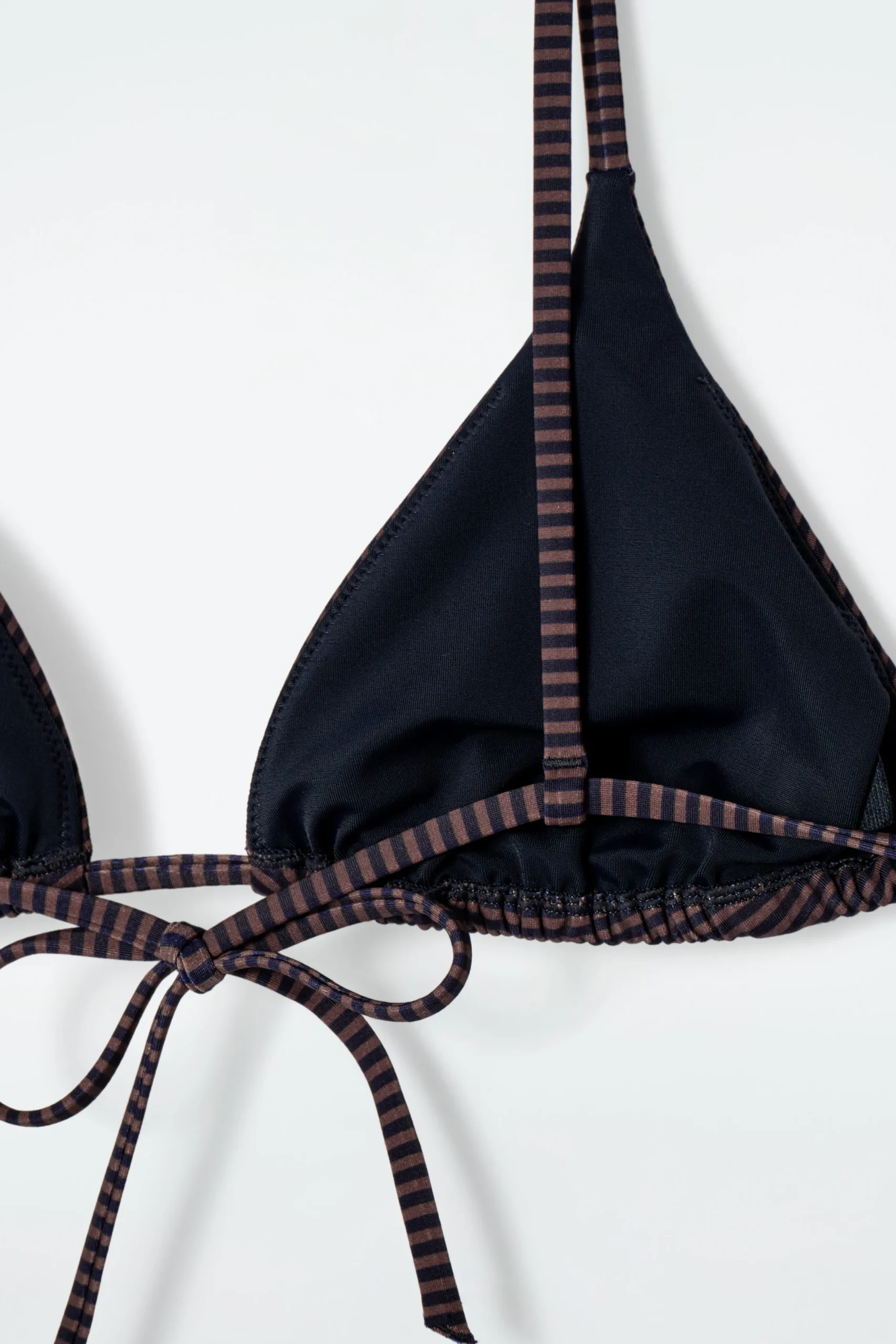 COS Badkläder | Semesterstilar*TREKANTIG BIKINI-BH