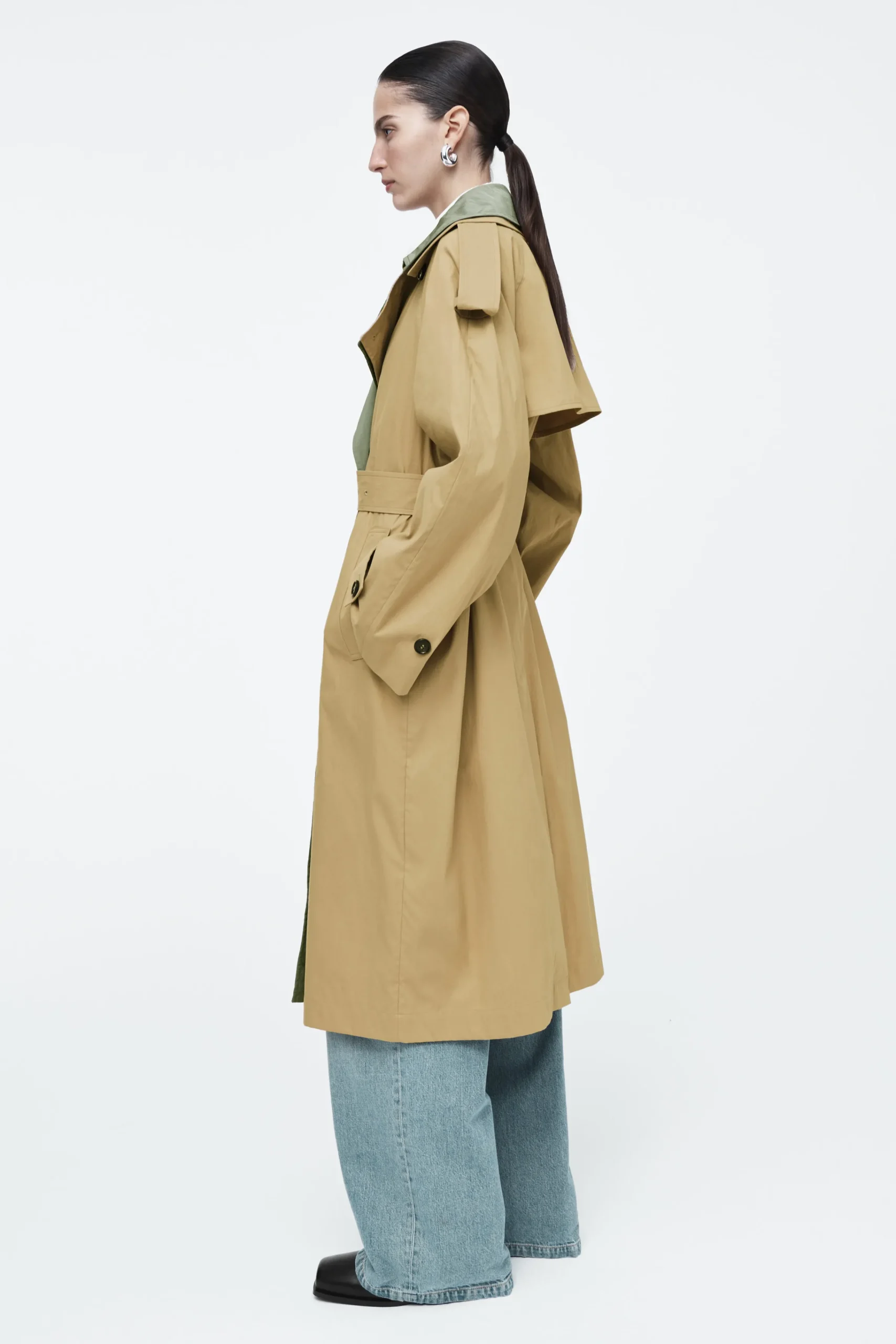 COS Jackor & Kappor*TRENCHCOAT MED FLERA LAGER OCH DUBBELKNÄPPNING