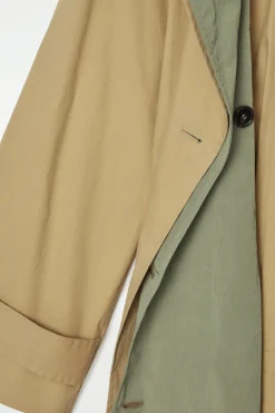 COS Jackor & Kappor*TRENCHCOAT MED FLERA LAGER OCH DUBBELKNÄPPNING
