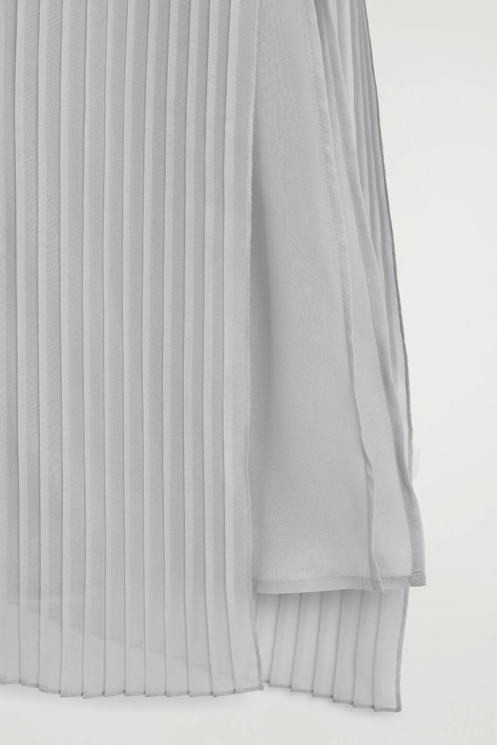 COS Nyheter | Klänningar & Jumpsuits*VECKAD MAXIKLÄNNING MED HALTERNECK