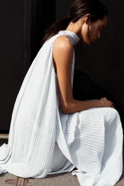 COS Nyheter | Klänningar & Jumpsuits*VECKAD MAXIKLÄNNING MED HALTERNECK
