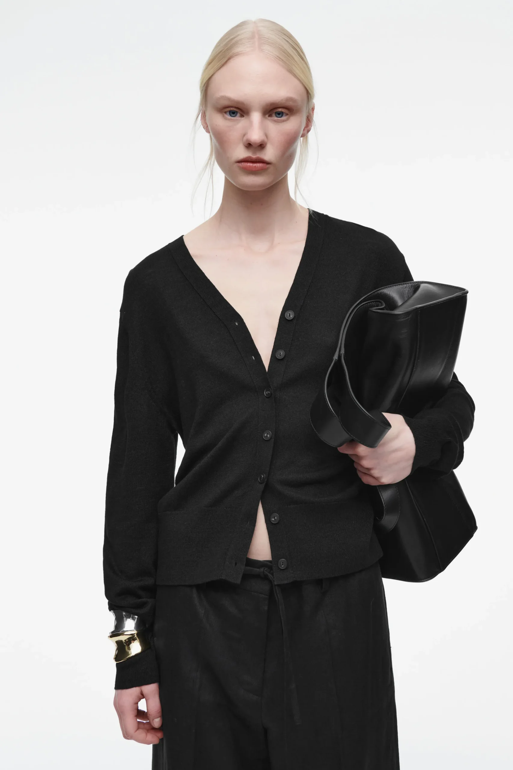 COS Stickat*V-RINGAD CARDIGAN I MERINOULL OCH LINNE