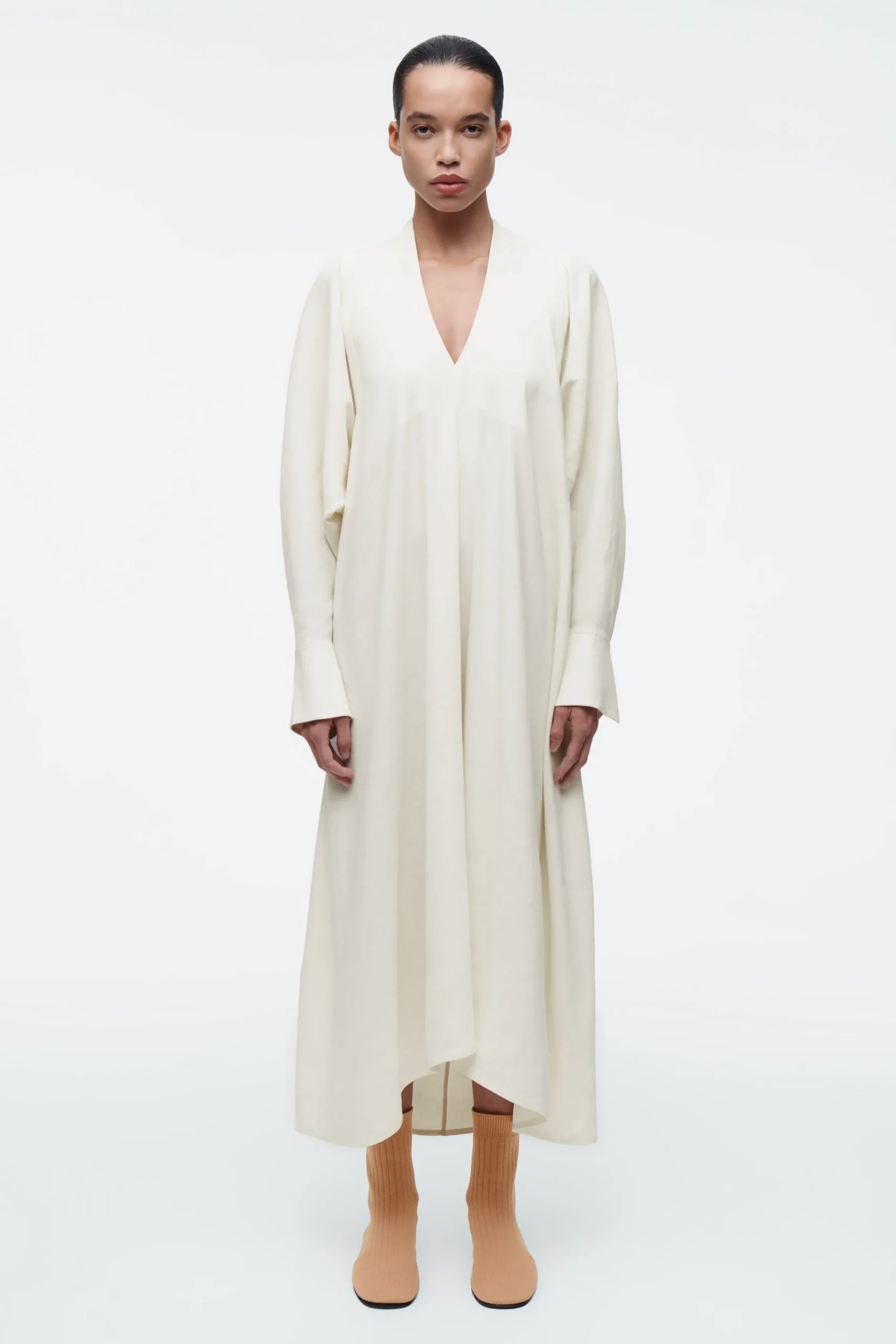 COS Klänningar & Jumpsuits | Occasionwear*V-RINGAD SKJORTKLÄNNING I LINNE